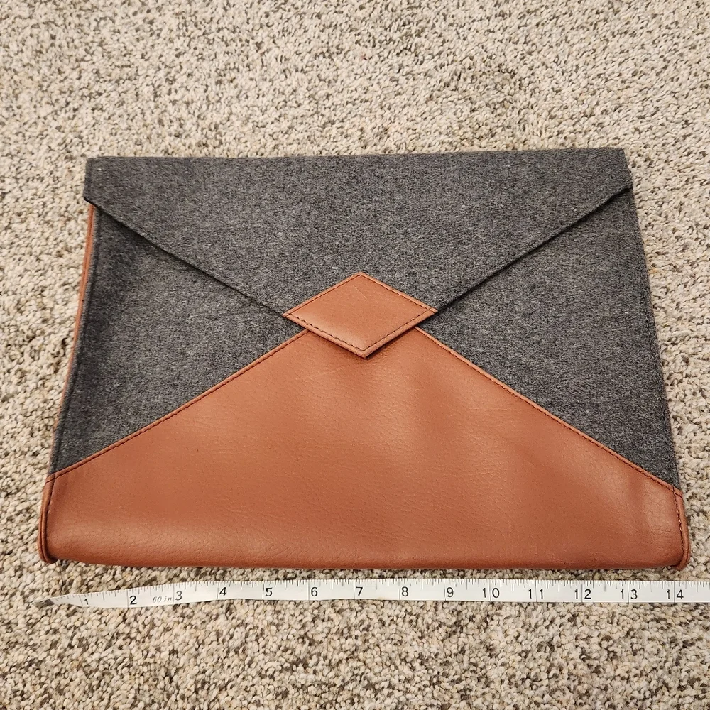Journey Laptop Sleeve